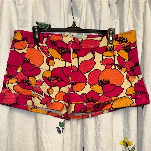 Judith March Pants - Judith March Woman’s Floral Shorts